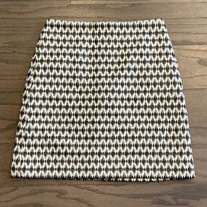 NWT LOFT Petite Black and Gold Shift Skirt - Size 00P